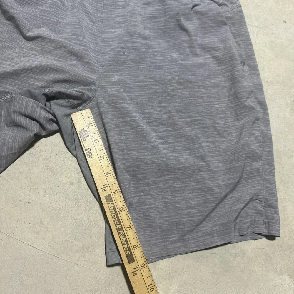 Lululemon Shorts Mens Small Gray Heather Pool Missing Drawstring Trunks